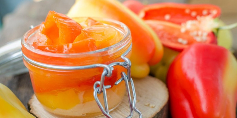 Najbolji recept za paprike somborke: Ovako ih naše bake spremaju za zimnicu