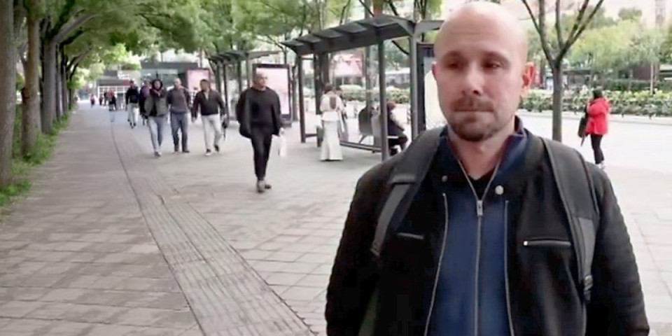 Šamar za blokadersku elitu: Evo zbog koga narod izlazi na izbore... (VIDEO)
