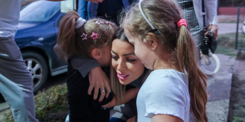 Mesarović sa građanima Kikinde, Obrenovca i Barajeva: Mi u prvi plan stavljamo mir, stabilnost i ekonomski napredak Srbije