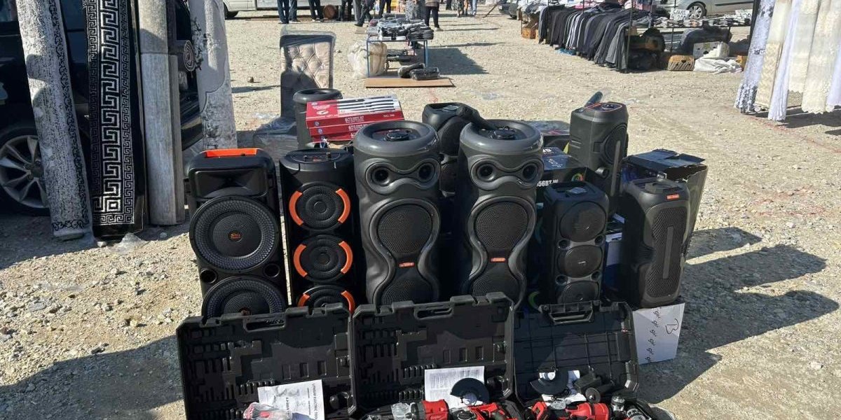 A "ovo razbija prozore u komšiliku"