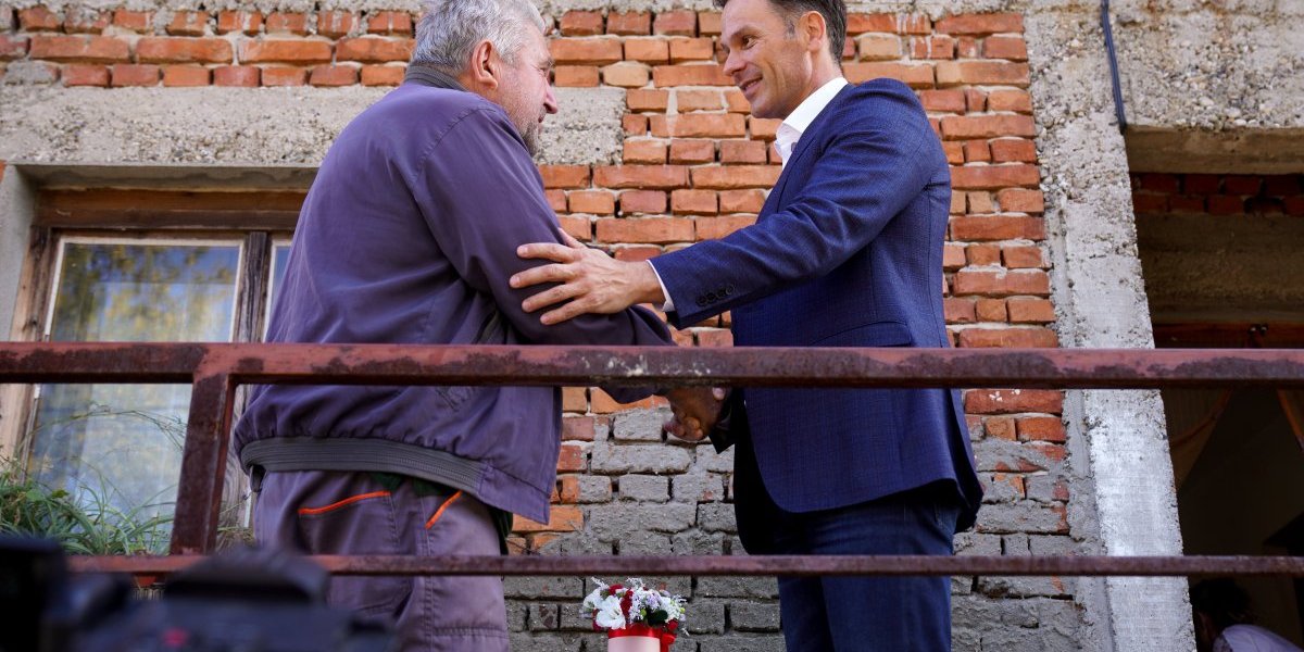 Siniša Mali u Rogači posetio porodicu Bujagić