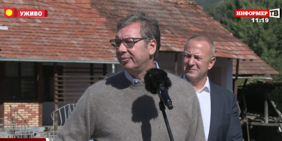 Vučić u Knjaževcu o blokaderima: Državu ne može da vodi onaj koji pesnicom udara u glavu jednu ženu (FOTO/VIDEO)