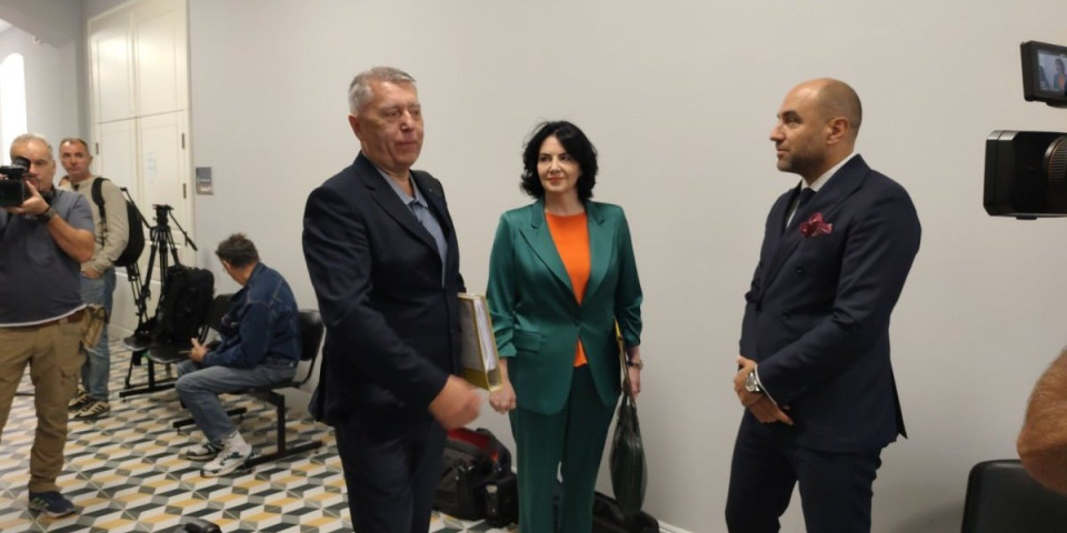 Dragana Sotirovski se pojavila pred sudom: Bivša gradonačelnica Niša došla u pratnji advokata (FOTO/VIDEO)