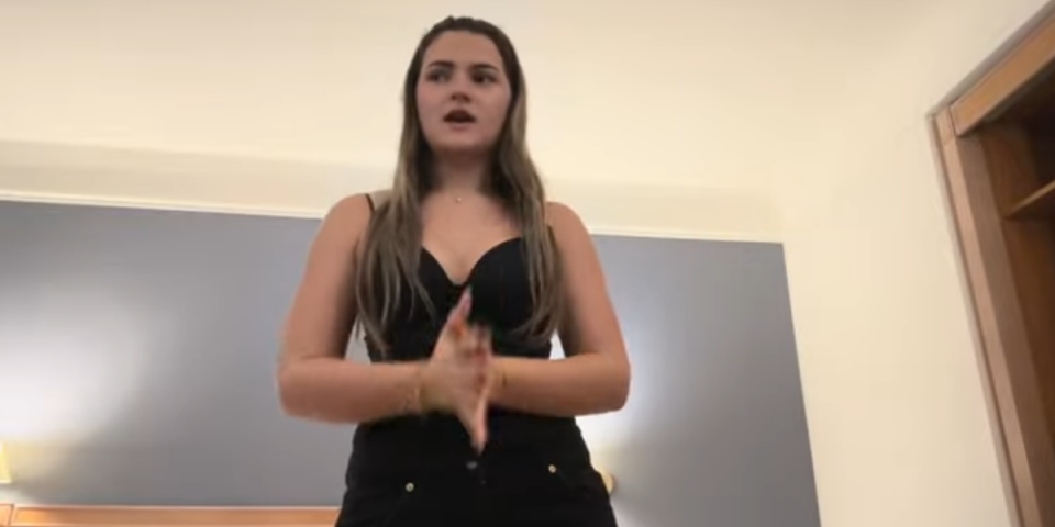Nika Tošić u autobusu otišla iz Srbije - U hotelu je dočekalo neprijatno iznenađenje (VIDEO)