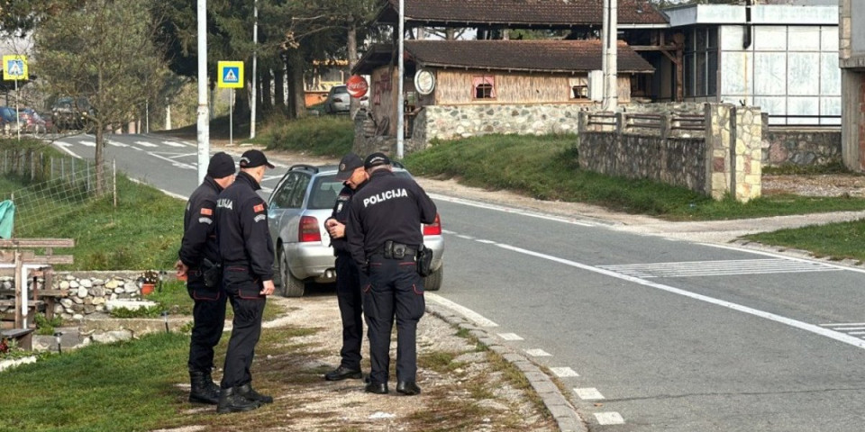 Haos u porodičnoj kući u Rožajama! Pretio porodici, pa nasrnuo na roditelje i majku udario u oko - odmah je uhapšen