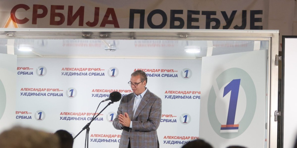 "Njih bira tajni plenum, a mene srpski narod!" Vučić razbio lažnu studentsku listu (VIDEO)