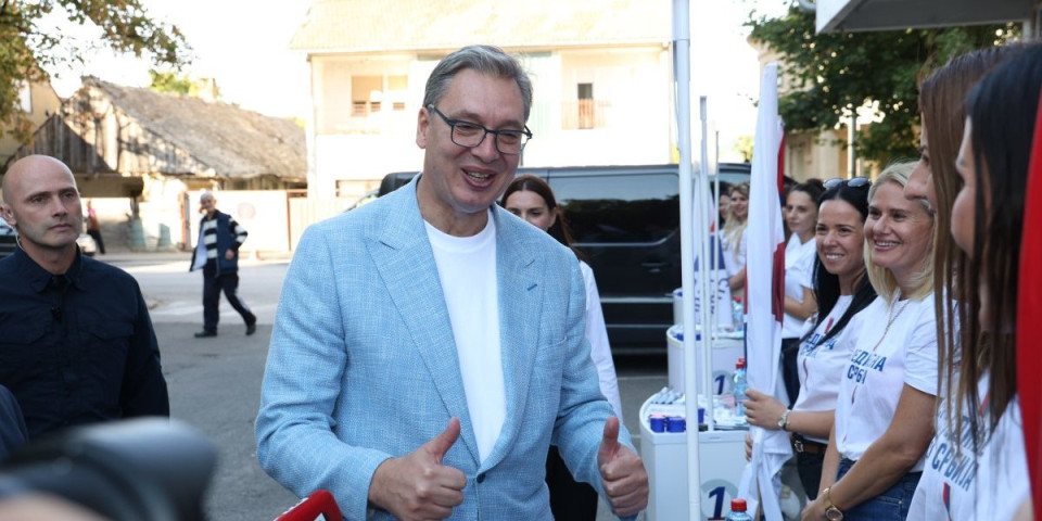 Jak tempo - Vučić ne staje! Nastavak kampanje na jugu Srbije, pratite iz minuta u minut (FOTO, VIDEO)