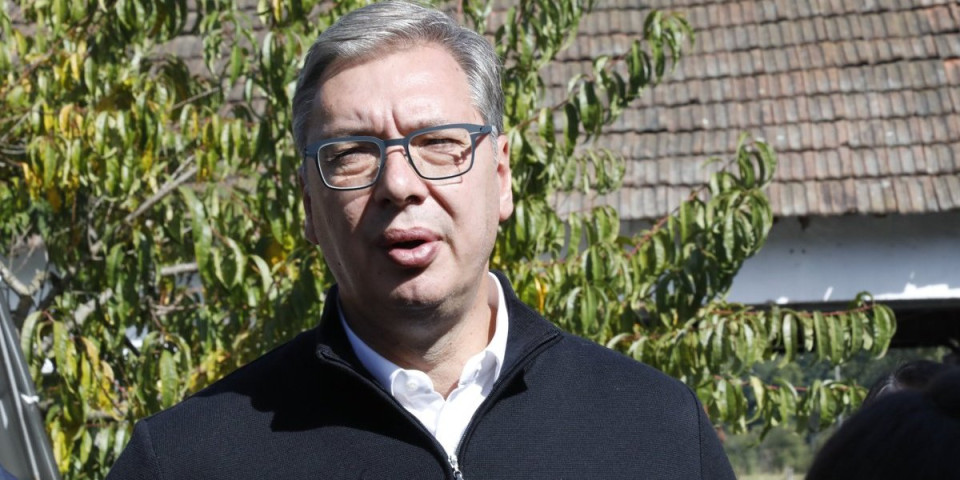 Udarno! Vučić lajvuje na Tiktoku, pratite uživo