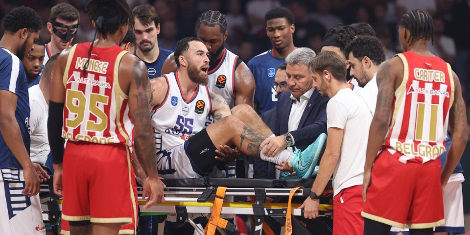 Oglasio se Efes! Majk Džejms završio sezonu? Paklena povreda iz Beograda!