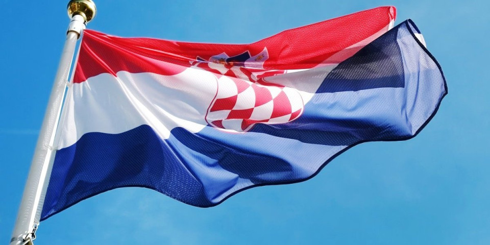 Skandal! Hrvati urnisali penzionerku - Ona hitno pozvala nadležne da reaguju