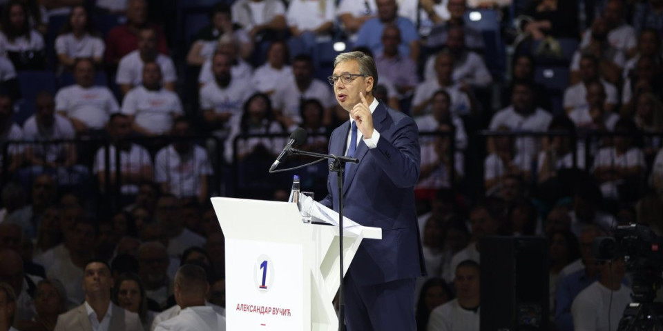 "Vlada će biti na točkovima"! Vučić poslao jasnu poruku iz Arene: Ministri će svaki dan biti na terenu