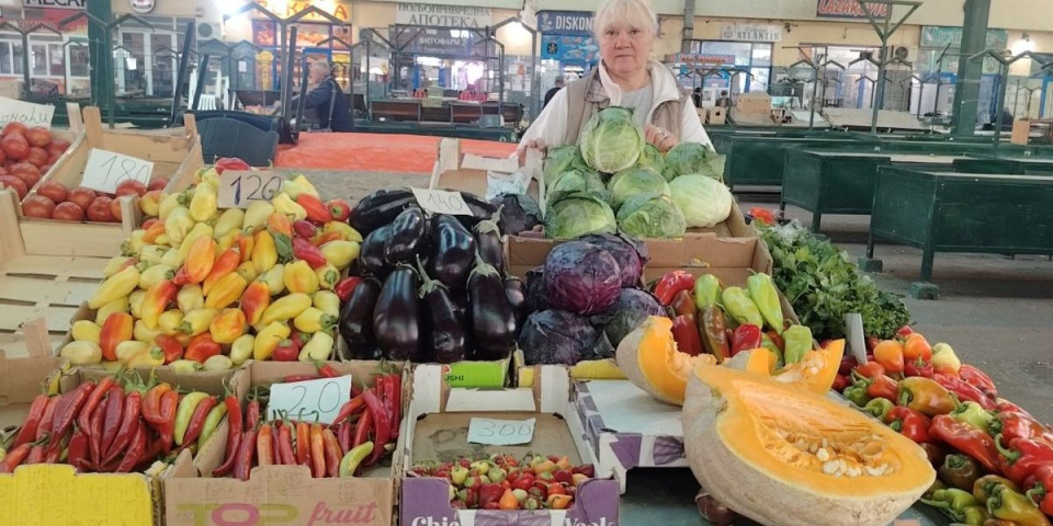 Čudna pojava na jagodinskoj pijaci: I prodavci u šoku (VIDEO)