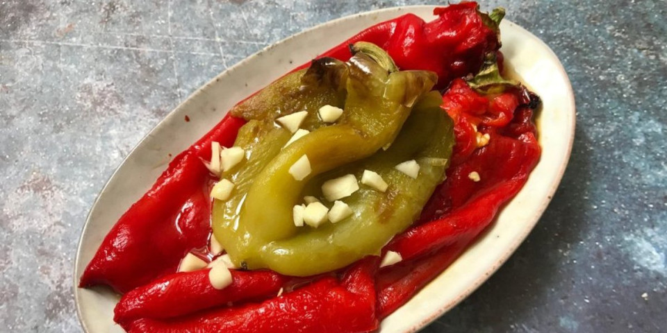 Recept za belolučane paprike: Pravi domaći specijalitet - Evo kako da vam traju što duže