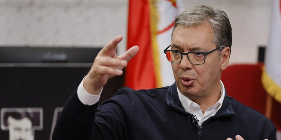 Svojim životom vam garantujem! Vučić dao obećanje narodu: Završićemo sa politikom u školama (FOTO)