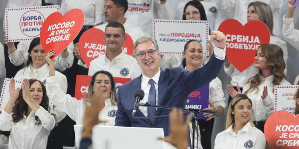 Vučić otkrio detalje razgovora sa Putinom: "Ispunio sam obećanje, prijateljima ne okrećemo leđa kada im je teško!"