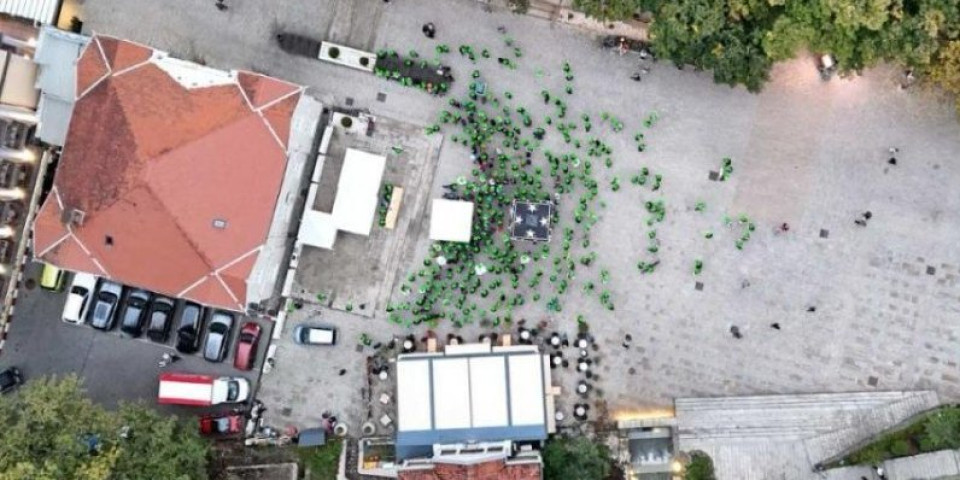 Narode, ovo morate da vidite! Blokaderi se okupili i u Vrnjačkoj Banji - Tačkasti softver ih izbrojao u glavu (FOTO)