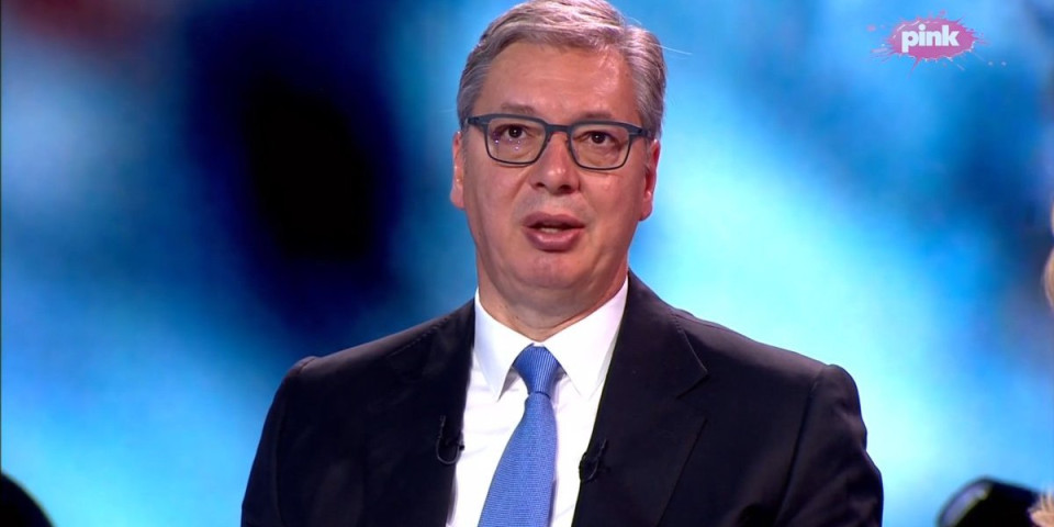 Kampanja laži! Vučić poručio: Nisam podigao ruku ni na koga - napadaju mi porodicu 24/7!
