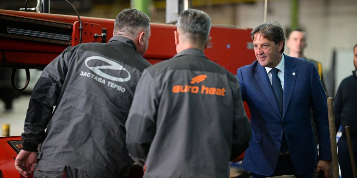 Ministar Gašić obišao fabrike Odbrambene industrije u Kragujevcu

