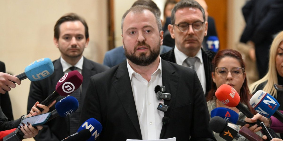 Opozicija tražila sednicu, pa se nije pojavila u dovoljnom broju! Mirković: Nisu sposobni ni da obezbede kvorum za razrešenje Šapića