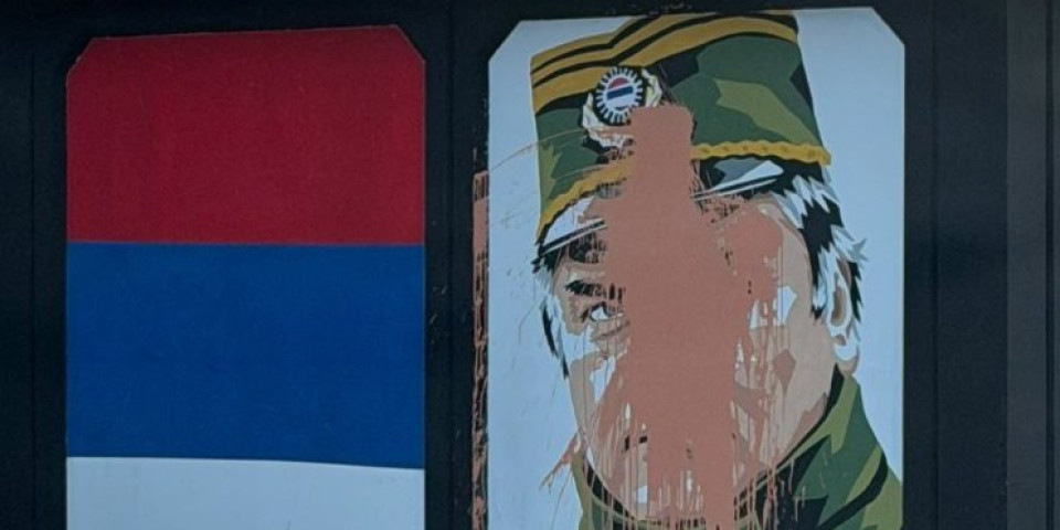 Vandalizam blokadera u Valjevu: Po drugi put uništili mural posvećen generalu Mladiću i pokazali mržnju prema svemu srpskom! (FOTO)