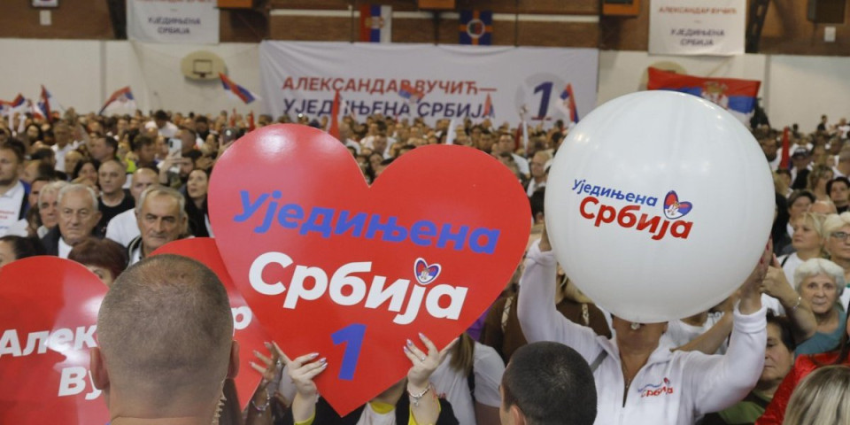 Narodno veselje širom Srbije! Funkcioneri SNS podigli narod na noge: Ne damo im ni srce ni dušu Srbije! (FOTO/VIDEO)
