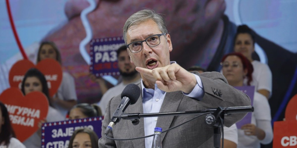 "Ko stoji uz blokadersku listu?" Vučić u Zaječaru postavio ključno pitanje: Njih podržavaju Đukanović, Kurti, Spajić i Plenković