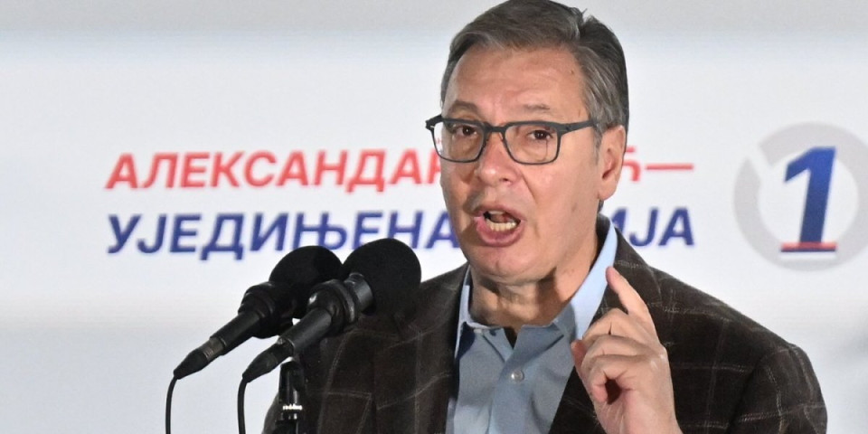 ''Srbija nikome reket da plaća neće'' - Vučić poslao jasnu poruku Crnoj Gori i Hrvatskoj