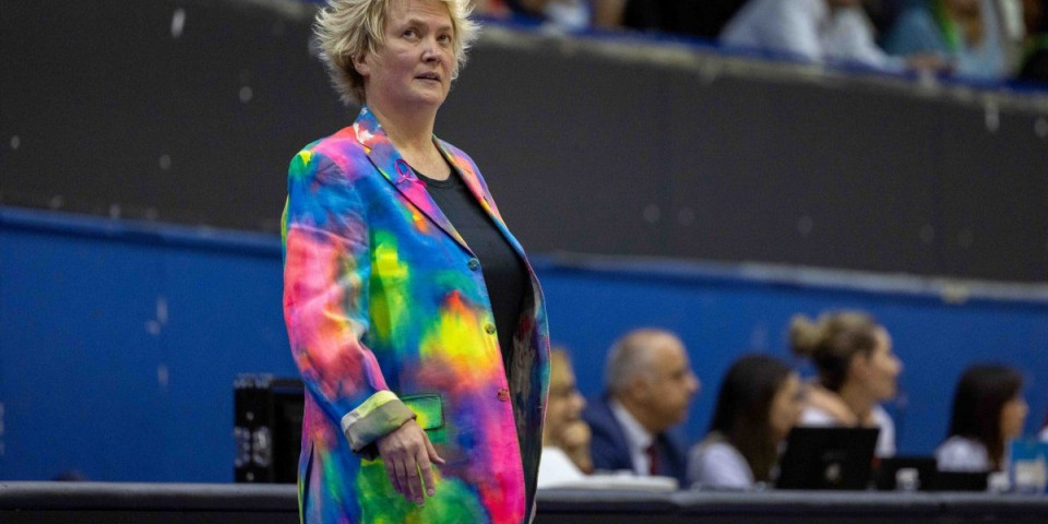 Crveno-bele dominirale : Marina Maljković i Zvezda deklasirale Mehelen!