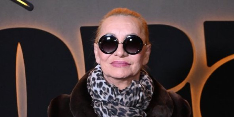 "Stariji je od mene!" Vesna Zmijanac (69) otkrila detalje o ljubavnom životu - Spremna da se prepusti udvaraču!