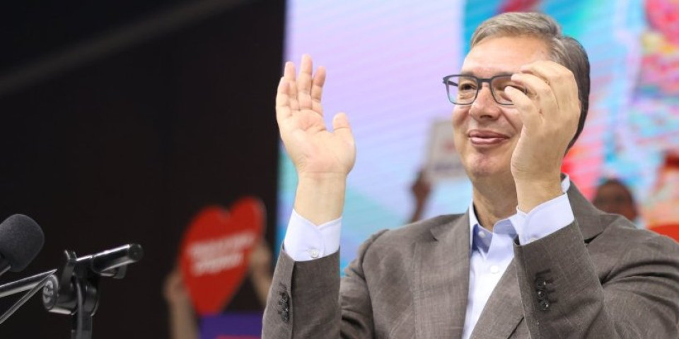 Novi Sad čeka Vučića! Pripreme u punom jeku: Pogledajte kako izgleda srpska Atina pred veliki skup liste "Aleksandar Vučić-Ujedinjena Srbija" (FOTO, VIDEO)