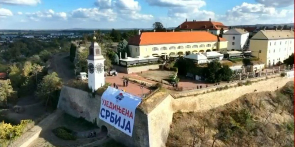 Moćan snimak iz drona! Novi Sad svira kraj blokaderima: Pogledajte ove nestvarne scene (VIDEO)