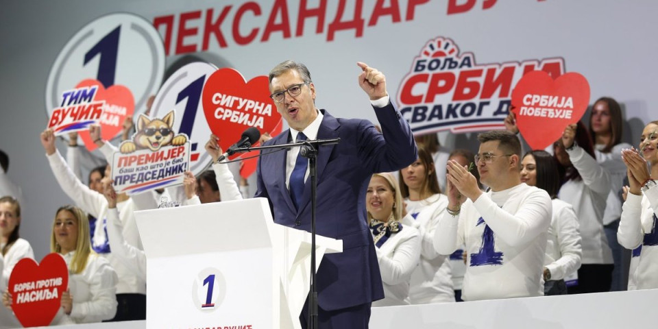 "Hvala mu, to mi je najbolja preporuka kod mog naroda!" Vučić o podršci NATO lobiste Felingera Iliji Srdanoviću i blokaderskoj listi!