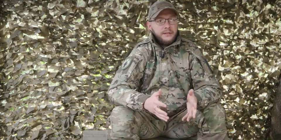 (VIDEO) Znate li šta je naredila ukrajinska komanda?! Vojnik Rusima priznao jezivu istinu: Stao pred kamere i užasnuo sve