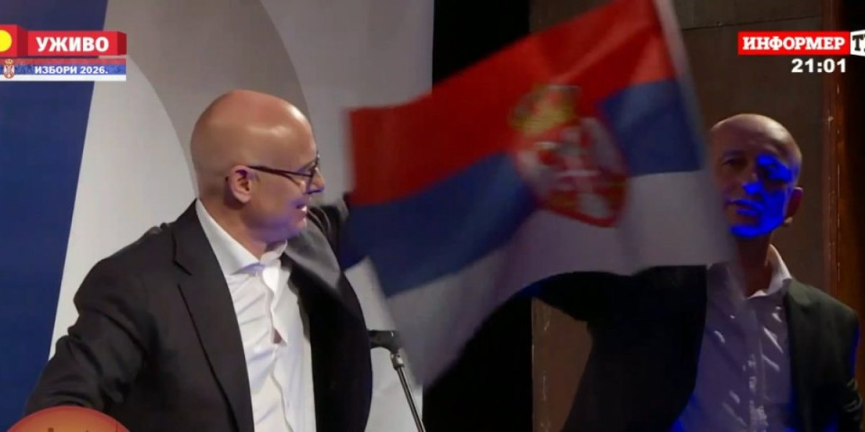 Spektakl u Nišu! Miloš Vučević i Milan Knežević poručili: Pobeda 25. oktobra je nezaustavljiva! (FOTO/VIDEO)