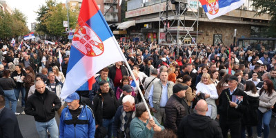 Neverovatne scene u Kruševcu! Veliki broj građana na skupu liste 