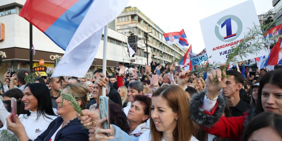 Niski udarci u finišu kampanje! Nova lansirala isti medijski spin kao 2023. godine