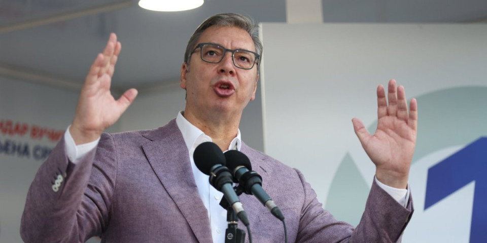 "Želim mnogo sreće Meloni i Makronu!" Vučić o neredima u Francuskoj i Italiji: Da sačuvaju te prelepe zemlje i da ih odbrane od onih koji žele njihovo uništenje