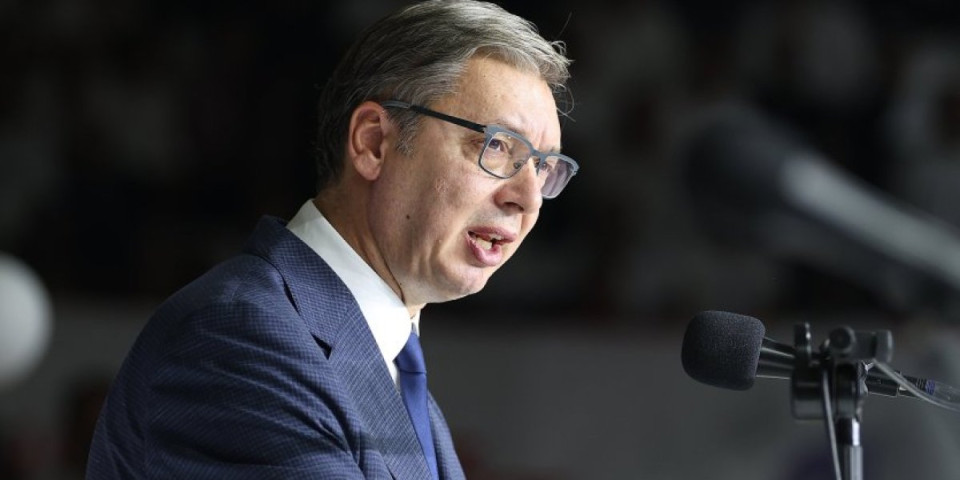 Tri reči koje podižu Srbiju na noge! Moćno obraćanje Vučića zapalilo mreže (VIDEO)