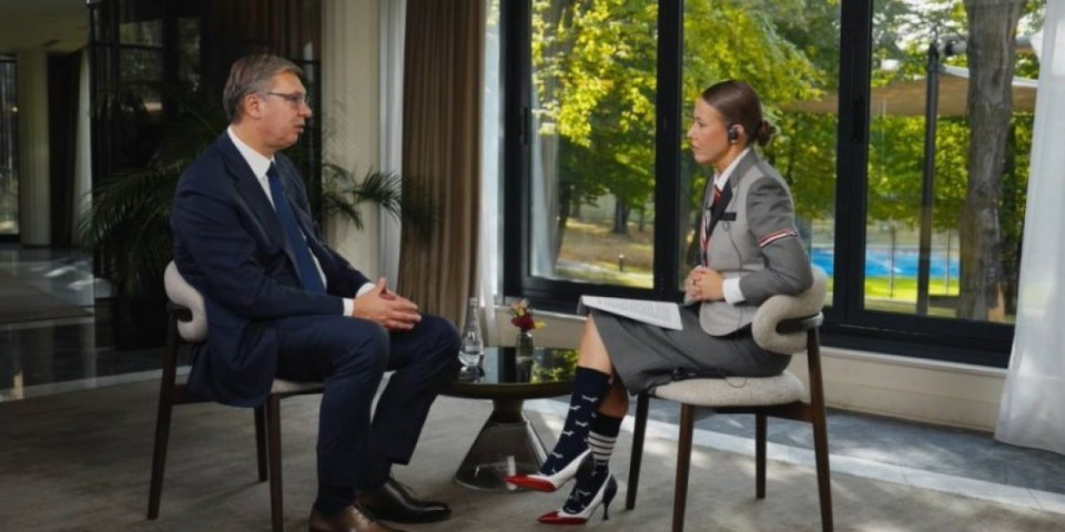 Vučić za ruski ''Ostorožno'' bez dlake na jeziku: Ne sedimo na dve stolice, naša jedina stolica je Srbija (VIDEO)