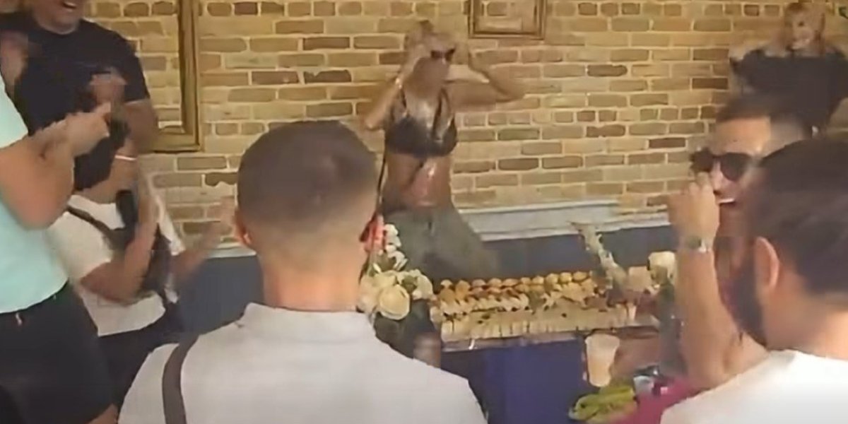Jasenka Cindrić striptiz