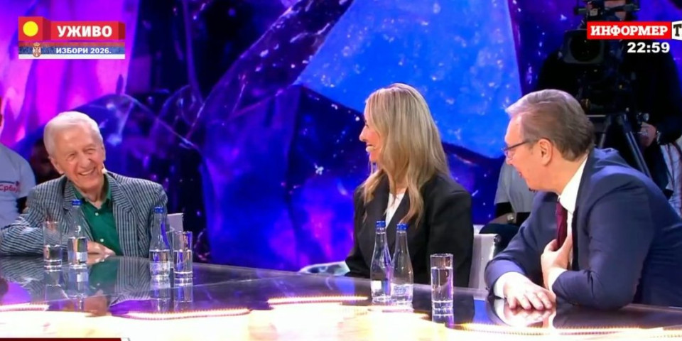 Ekskluzivno! Slavni pevač priznao sve: Vučić odmah reagovao osmehom - "Uvek žena!“ (FOTO)