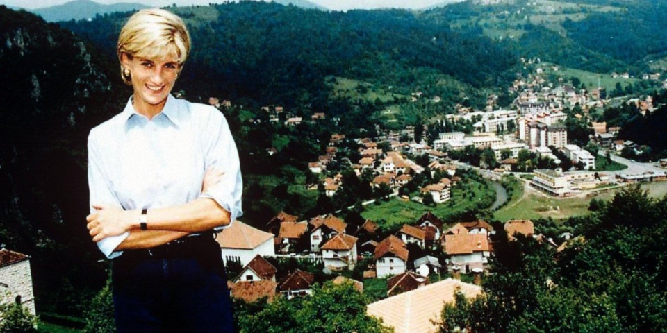 Princeza Dajana prkosila kraljevskim pravilima: Njen gest u Bosni rasplakao je svet, a ovi potezi se još uvek pamte (FOTO)