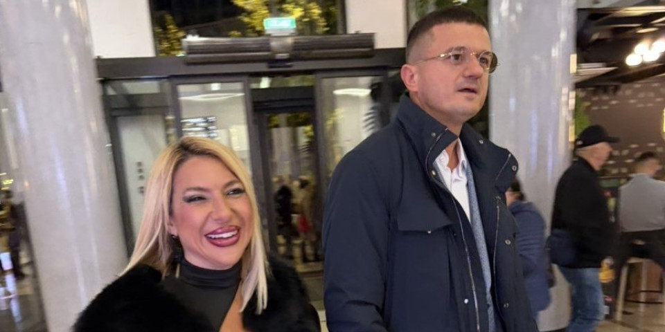 "Tigar je moj muž!" Jovana Jeremić o udaji za boksera - Poznati par ukrao pažnju u centru grada (VIDEO)