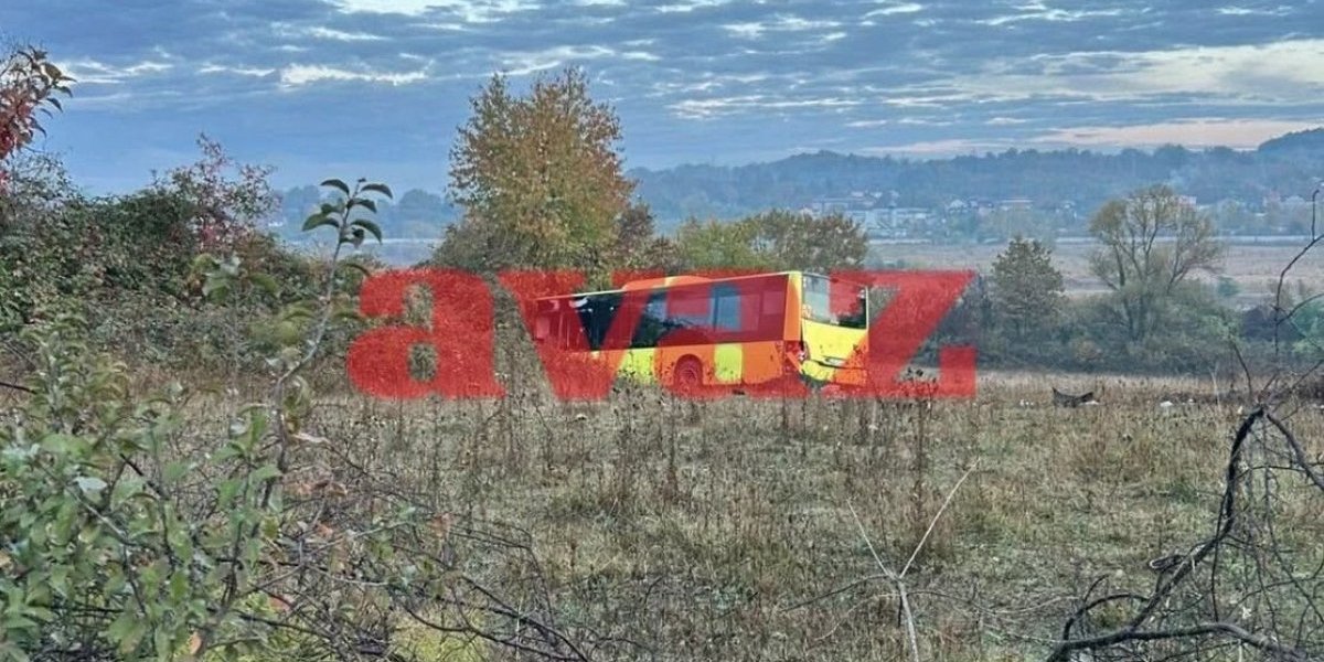 Autobus sleteo s puta