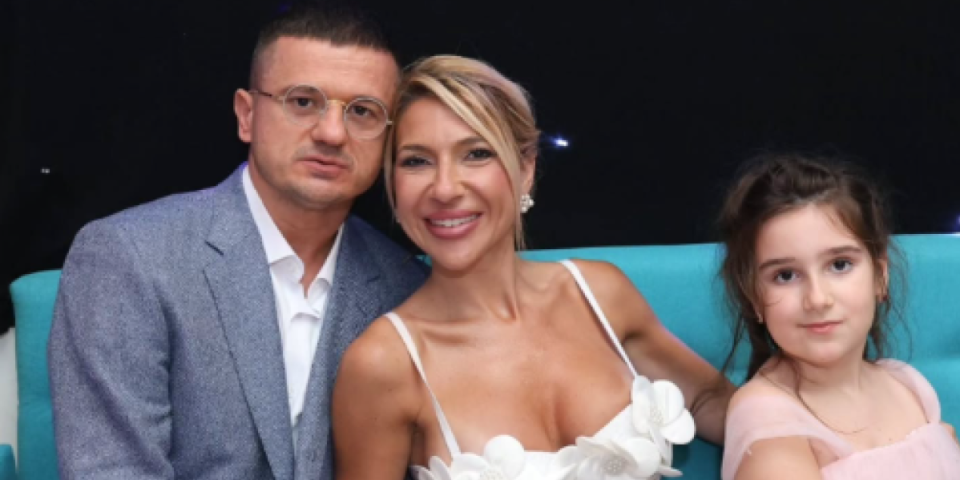 Jovana Jeremić blista na venčanju! Tigar je drži i ne pušta: "Suprug i supruga" (FOTO)