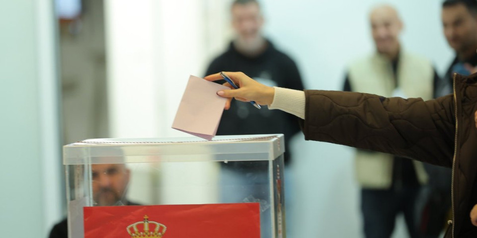 Prve procene izlaznosti: Do 9 časova glasalo 12% birača!