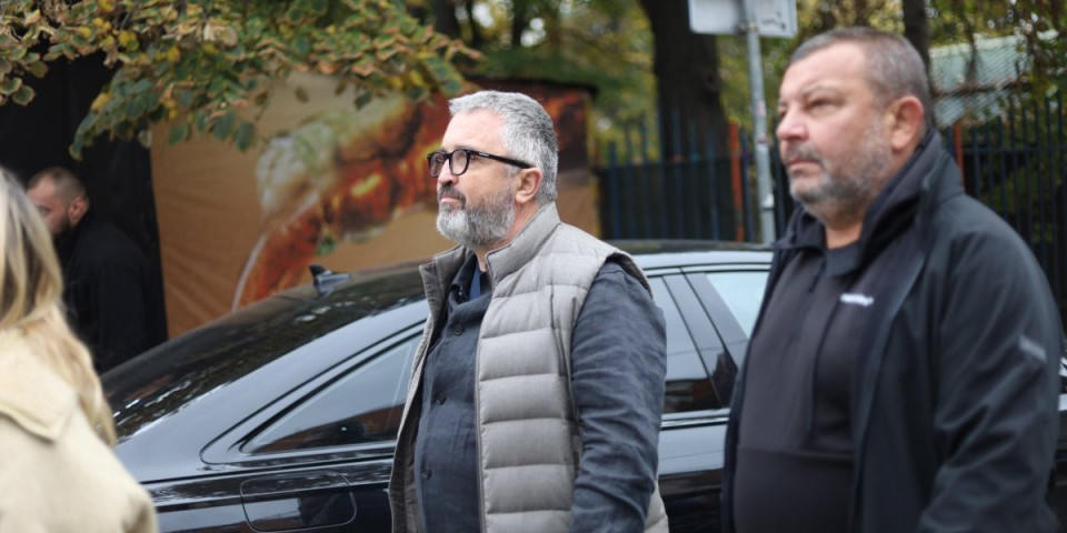 Šok u Kolegijumu! Vučićević otkrio šta mu se dogodilo na biračkom mestu: Prilazi mi žena i kaže "ubiću te", a onda... (VIDEO)