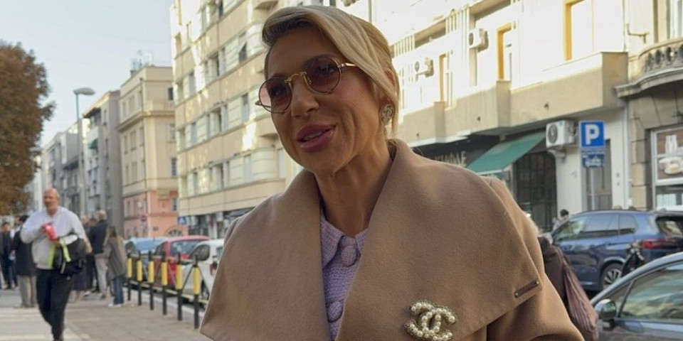 Pipkala se pred kamerama! Jovana dočekala rođendan pod jorganom sa Tigrom - Vrelo do jutra (VIDEO)