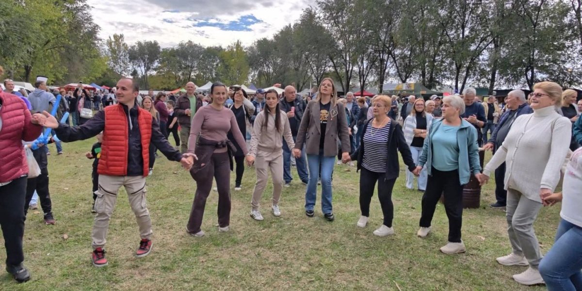 Pa se malo i zaigralo