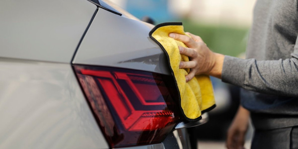 Ova greška uništava lak automobila: Obratite pažnju prilikom pranja